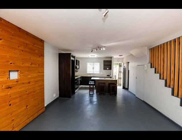 3 BEDROOM DUPLEX FOR SALE IN WINDERMERE